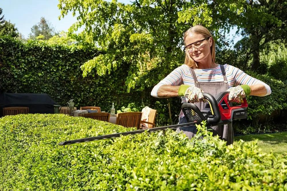 Honda HHH36 BXB Cordless Hedge Trimmer Battery Charger Bundle With 2Ah Or 4Ah Battery - Image 12